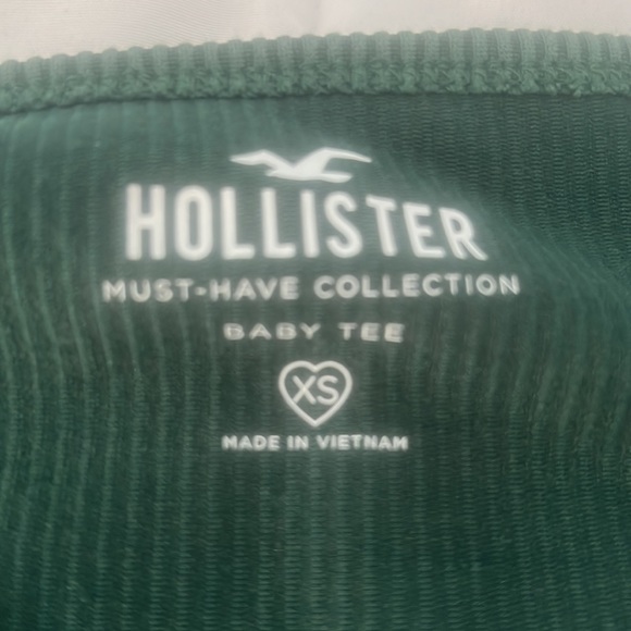 XS HOLLISTER SEAMLESS TOP - Picture 2 of 3